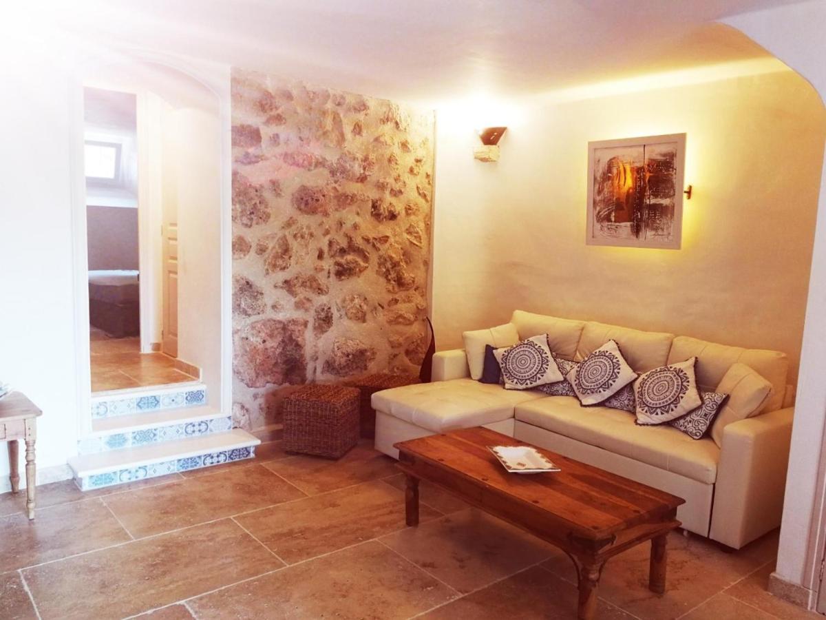 Bastide Provencale Les Muriers D'Engaspaty Сейан Екстериор снимка